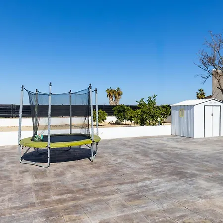 Palm Breeze By Fidalsa Villa Catral