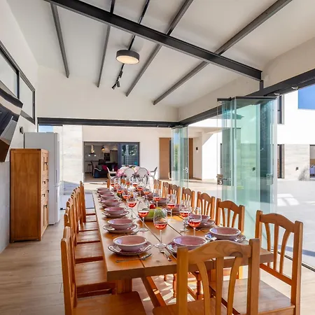 Villa Palm Breeze By Fidalsa Catral